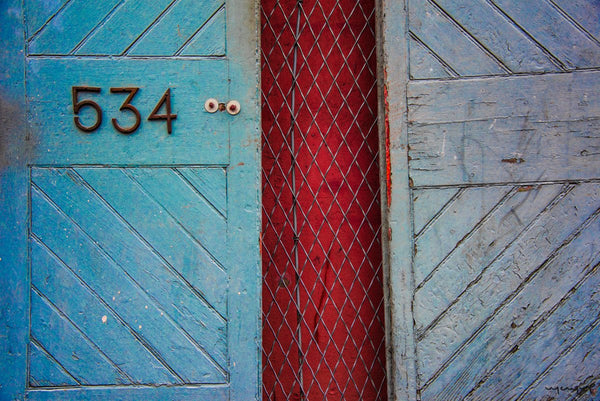 Foto Decorar Sobre Puertas Cubre Rojo