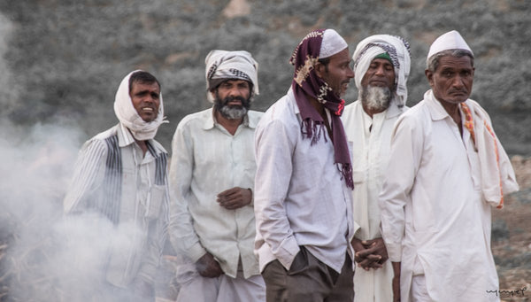 Foto Decorar Caras y Gestos Regi Banda 2India