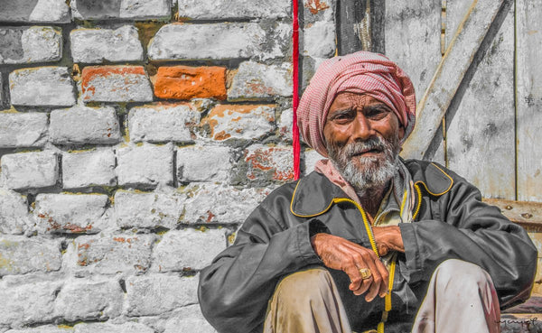 Foto Decorar Caras y Gestos Turbante Rojo India